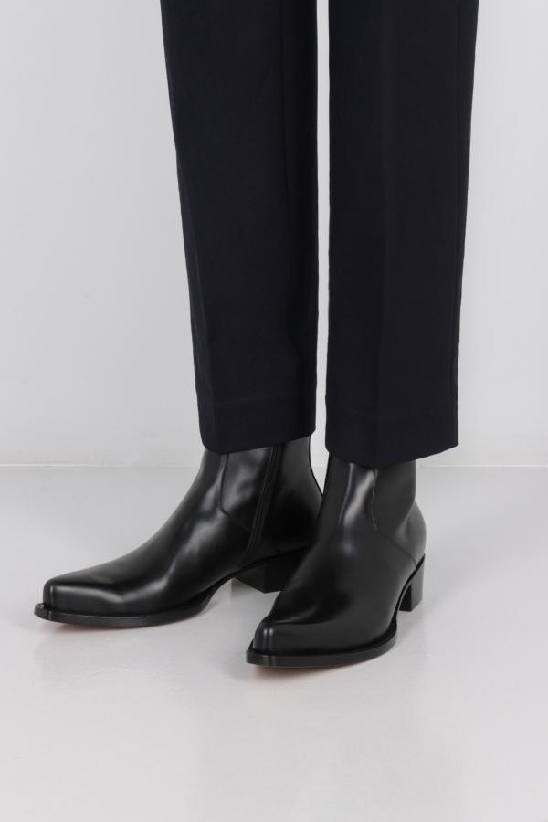 BOTTEGA VENETA Ripley smooth leather ankle boots - Black